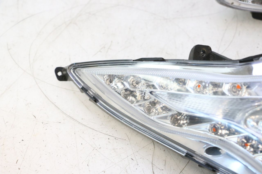 photo de HEADLIGHT VASTRO STREET S 50 (2016 - 2021) - Component zoom