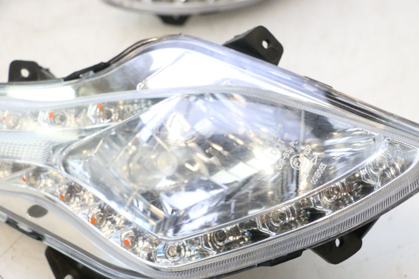 photo de HEADLIGHT VASTRO STREET S 50 (2016 - 2021) - High-resolution close-up