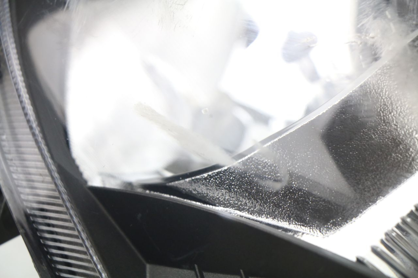 photo de HEADLIGHT SYM SYMPHONY 50 (2009 - 2015) - Distinctive features