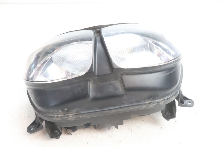 photo de FRONT HEADLIGHT YAMAHA TDM ABS 900 (2002 - 2014) - Zoom on usage condition
