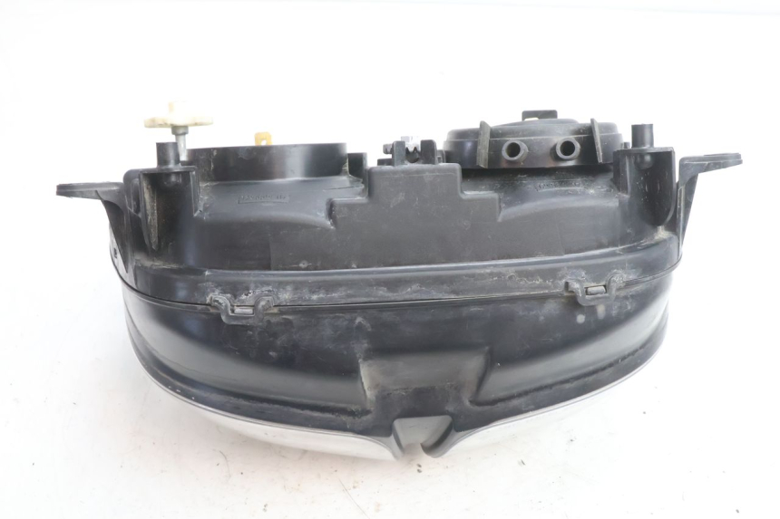 photo de FRONT HEADLIGHT YAMAHA TDM ABS 900 (2002 - 2014) - Technical close-up