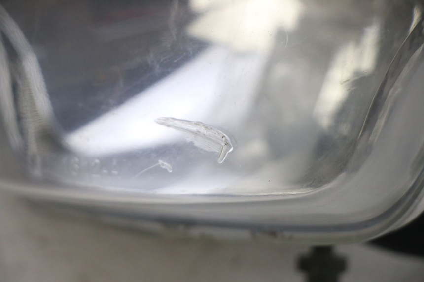 photo de FRONT HEADLIGHT PEUGEOT TWEET 4T 50 (2014 - 2019) - Technical close-up