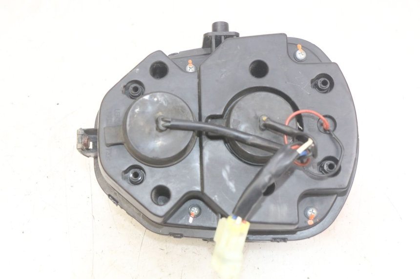 photo de FRONT HEADLIGHT MOTRAC URBAN 4T 50 (2016 - 2024) - Technical close-up