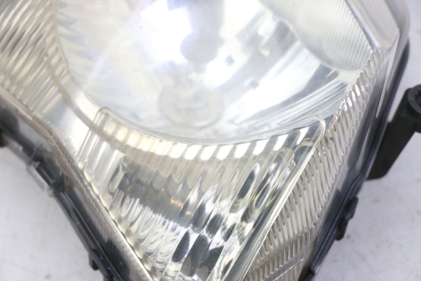 photo de FRONT HEADLIGHT PEUGEOT VIVACITY NEW 4T 50 (2008 - 2017) - Fixing points details