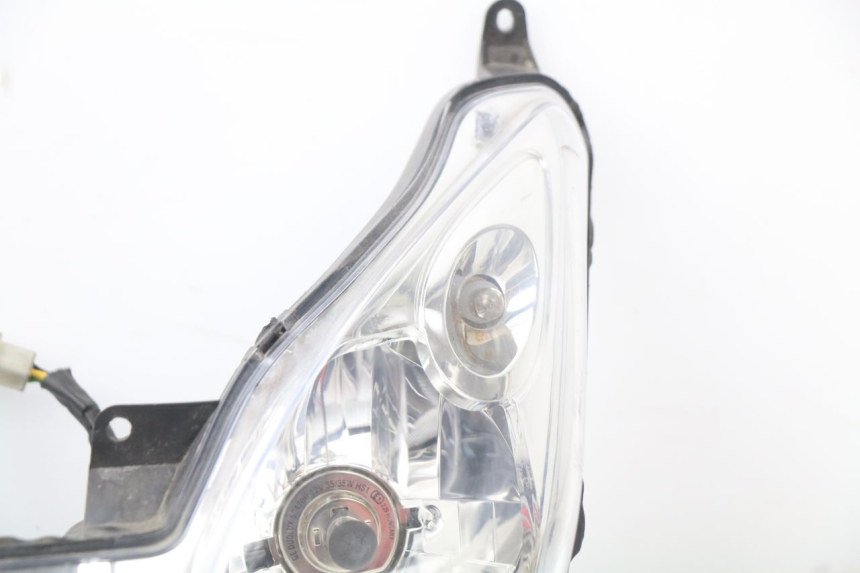 photo de FRONT HEADLIGHT YAMAHA XMAX X-MAX 125 (2006 - 2009) - Distinctive features