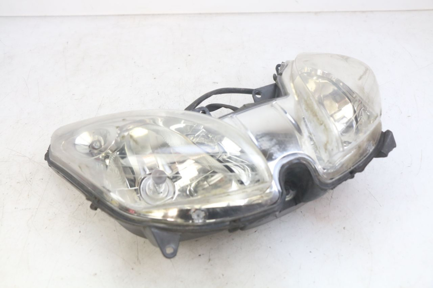 photo de FRONT HEADLIGHT YAMAHA XMAX X-MAX 125 (2006 - 2009) - Fixing points details