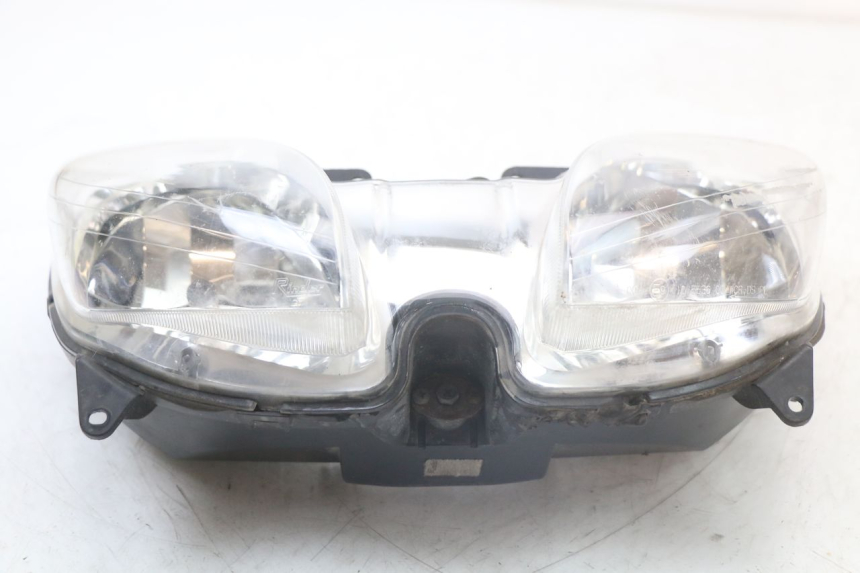photo de FRONT HEADLIGHT YAMAHA X-MAX XMAX 250 (2006 - 2009) - Alternative perspective