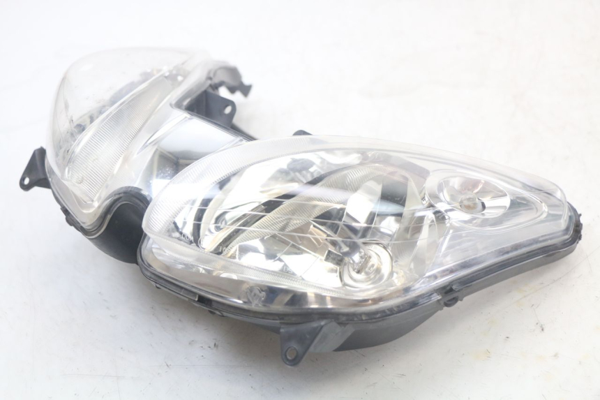 photo de FRONT HEADLIGHT YAMAHA XMAX X-MAX 125 (2006 - 2009) - Alternative perspective