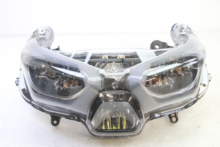 photo de HEADLIGHT YAMAHA XMAX X-MAX 125 (2021 - 2025) - Main view