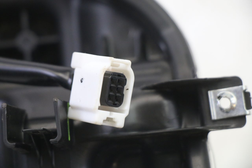 photo de HEADLIGHT YAMAHA XMAX X-MAX 125 (2021 - 2025) - Checked used part