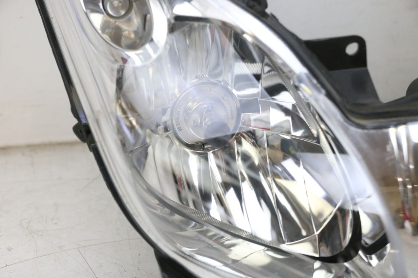 photo de FRONT HEADLIGHT YAMAHA XMAX X-MAX 125 (2006 - 2009) - Additional view of the item