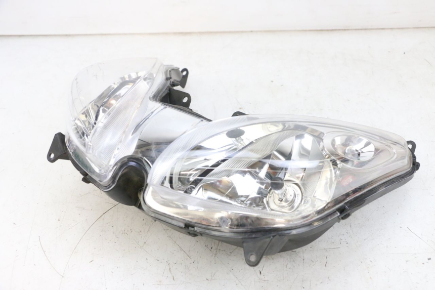 photo de FRONT HEADLIGHT YAMAHA XMAX X-MAX 125 (2006 - 2009) - Product overview