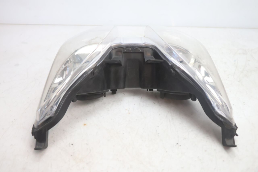 photo de FRONT HEADLIGHT YAMAHA XMAX X-MAX 125 (2006 - 2009) - Technical close-up