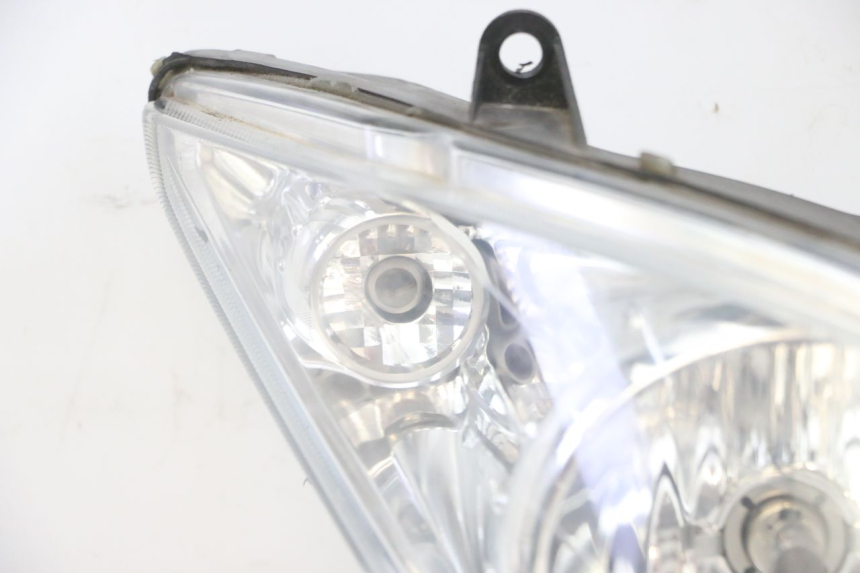 photo de FRONT HEADLIGHT PIAGGIO X8 125 (2004 - 2007) - High-resolution close-up