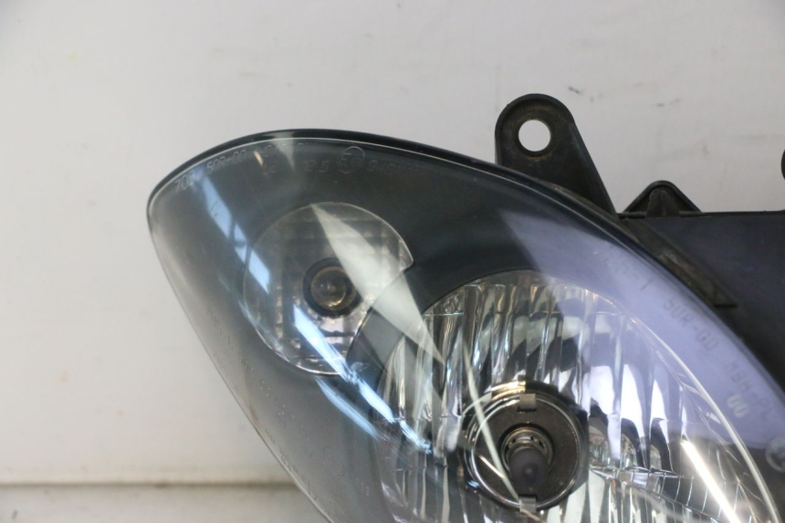 photo de HEADLIGHT PIAGGIO X9 AMALFI 180 (2000 - 2003) - Technical close-up