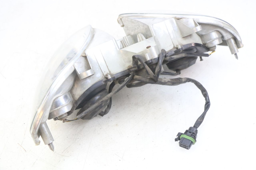 photo de FRONT HEADLIGHT PIAGGIO X9 EVOLUTION 125 (2003 - 2007) - Product overview