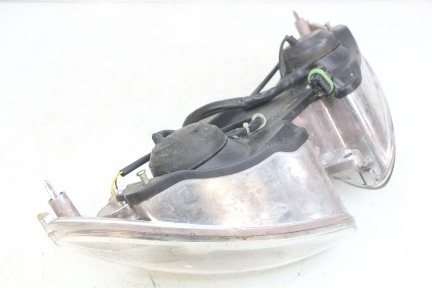 photo de FRONT HEADLIGHT PIAGGIO X9 EVOLUTION 125 (2003 - 2007) - Zoom on usage condition