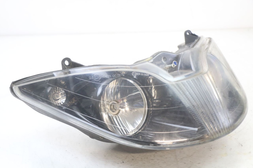 photo de FRONT HEADLIGHT PIAGGIO XEVO - X EVO 125 (2007 - 2017) - Alternative perspective