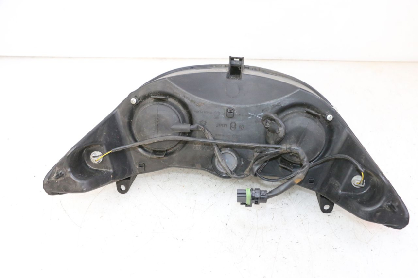 photo de FRONT HEADLIGHT PIAGGIO XEVO - X EVO 125 (2007 - 2017) - Product overview