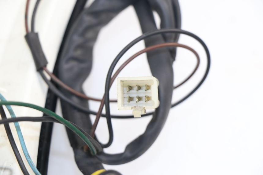 photo de HEADLIGHT YAMAHA YP MAJESTY 125 (1998 - 2001) - Component detail