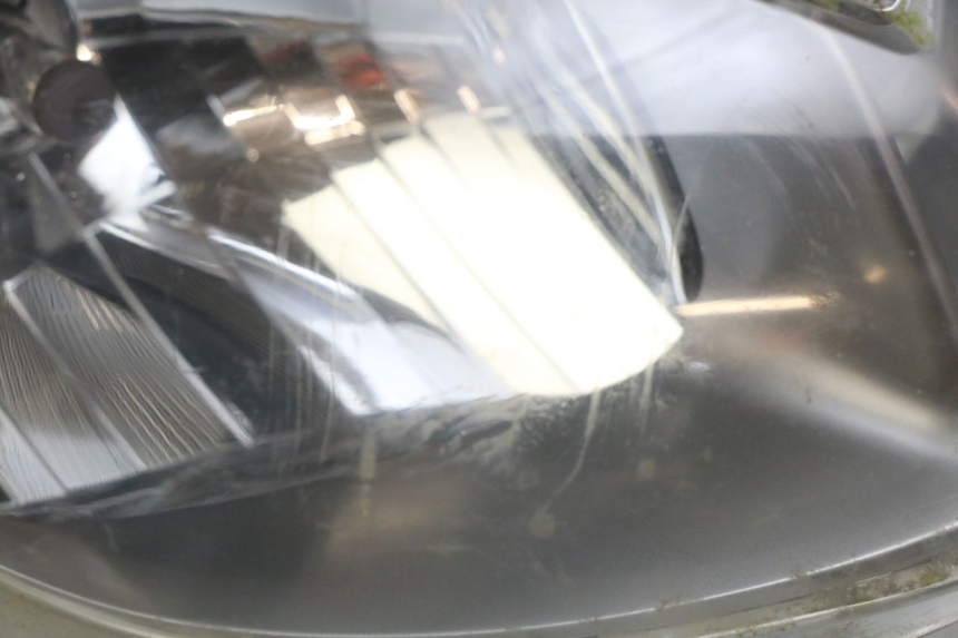 photo de FRONT HEADLIGHT YAMAHA YP MAJESTY 400 (2004 - 2008) - Component zoom