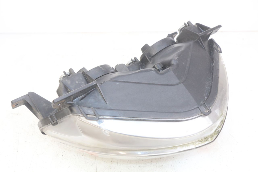 photo de FRONT HEADLIGHT YAMAHA YP MAJESTY 400 (2004 - 2008) - Technical close-up