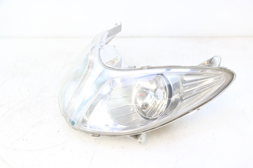 photo de FRONT HEADLIGHT YAMAHA YP MAJESTY 125 (2007 - 2010) - Surface and material condition