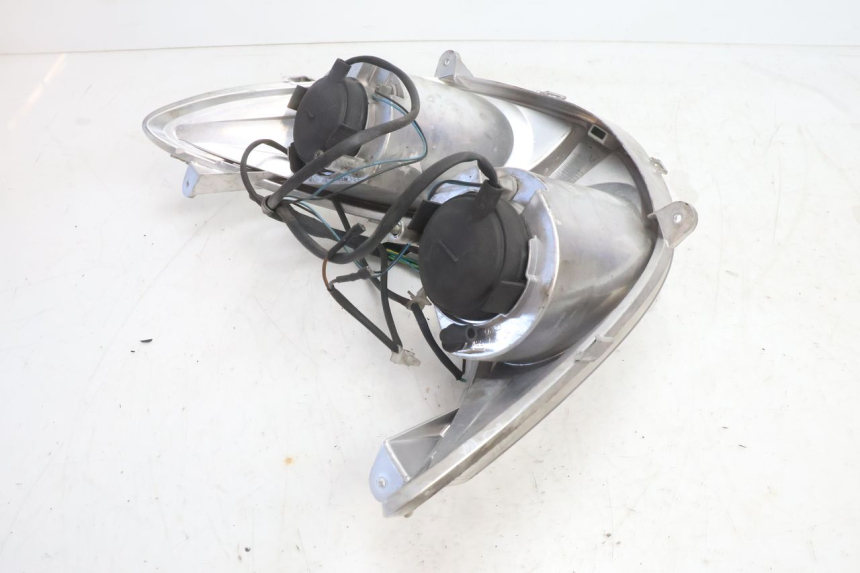 photo de FRONT HEADLIGHT YAMAHA YP MAJESTY 125 (2007 - 2010) - Product overview