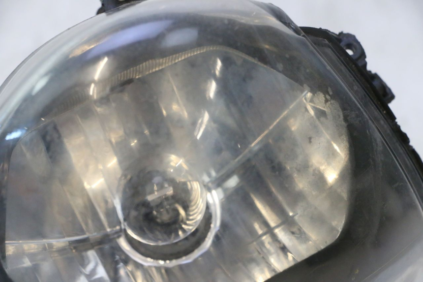 photo de FRONT HEADLIGHT PIAGGIO ZIP 4T 50 (2018 - 2020) - Alternative perspective