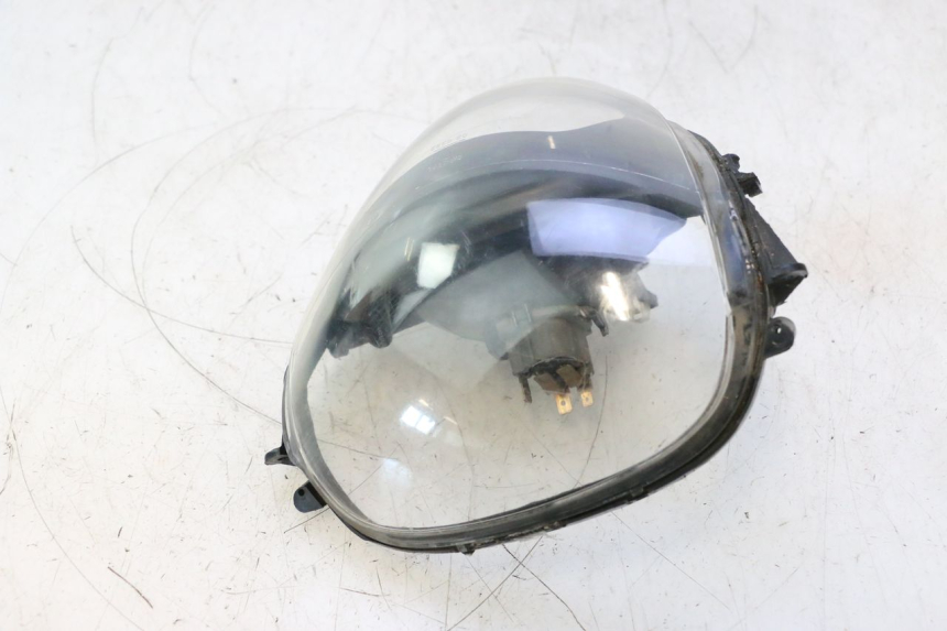 photo de HEADLIGHT PIAGGIO ZIP IGET 4T 50 (2021 - 2023) - Distinctive features