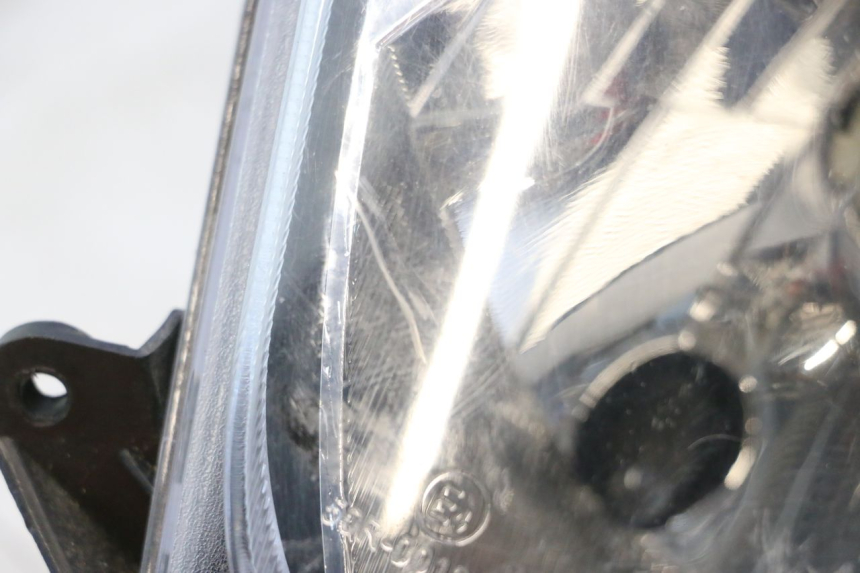 photo de FRONT HEADLIGHT UNIVERSAL BIKE ZN50QT-11B 50 (2018 - 2021) - Supplementary product photo