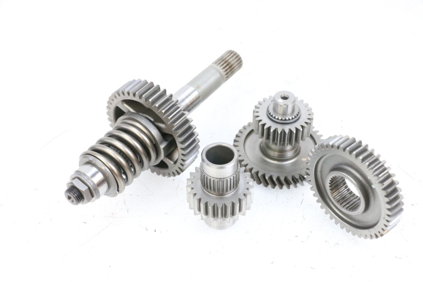 photo de TRANSMISSION DRIVE GEAR SHAFT SUZUKI BURGMAN EXECUTIVE ABS 650 (2006 - 2012) - Fixing points details