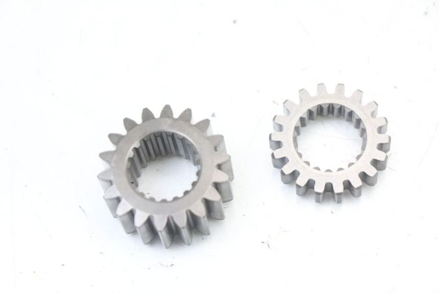 photo de TRANSMISSION SPROCKET REGAL RAPTOR RAXTER 2 125 (2007 - 2015) - Component detail