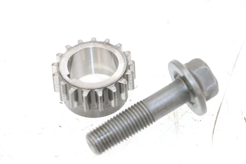 photo de TRANSMISSION DRIVE GEAR SHAFT YAMAHA FZ1 FAZER 1000 (2007 - 2009) - Component detail