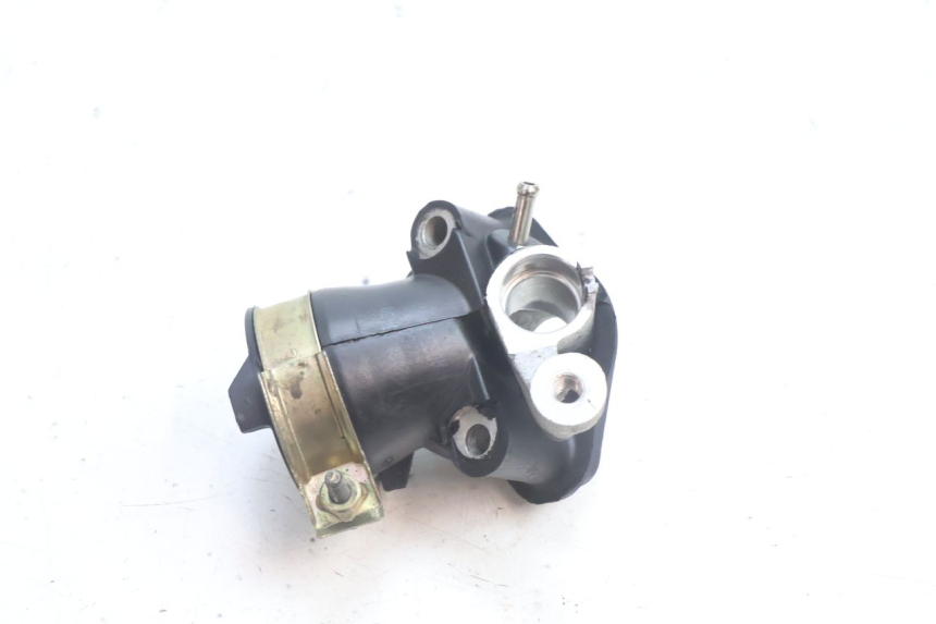 photo de INTAKE MANIFOLD KYMCO AGILITY 16+ 4T 50 (2018 - 2023) - Zoom on usage condition
