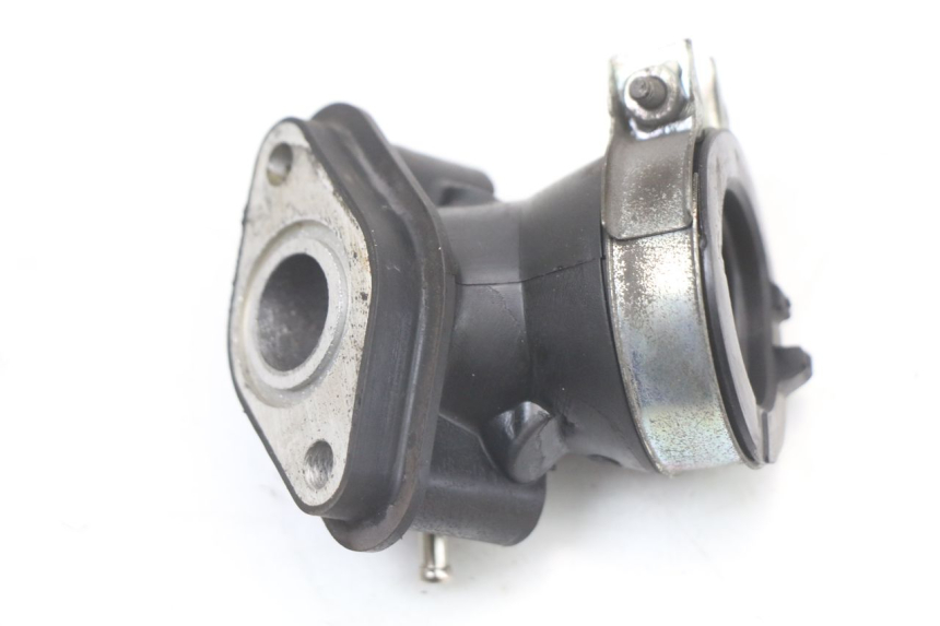photo de INTAKE MANIFOLD KYMCO AGILITY 4T 50 (2018 - 2022) - Zoom on usage condition
