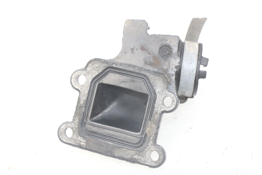 photo de INTAKE PIPE MBK BOOSTER SPIRIT 50 (1996 - 1999) - Component detail