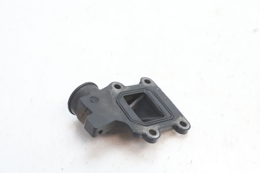 photo de INTAKE MANIFOLD MBK BOOSTER SPIRIT 50 (1999 - 2003) - Alternative perspective