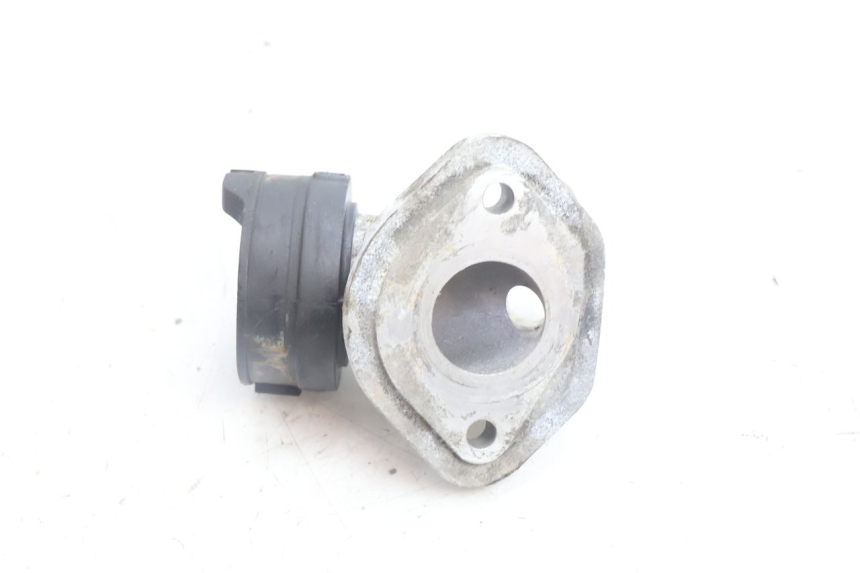 photo de INTAKE PIPE YAMAHA BW'S BWS 125 (2010 - 2013) - Zoom on usage condition