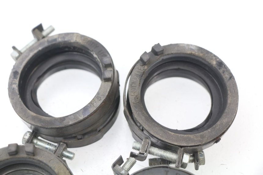 photo de INTAKE PIPE HONDA CBR 929 RR FIREBLADE 900 (2000 - 2001) - Technical close-up