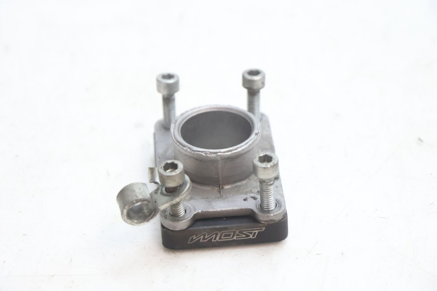 photo de INTAKE PIPE HM HONDA CRM DERAPAGE RR 50 (2006 - 2017) - Alternative perspective