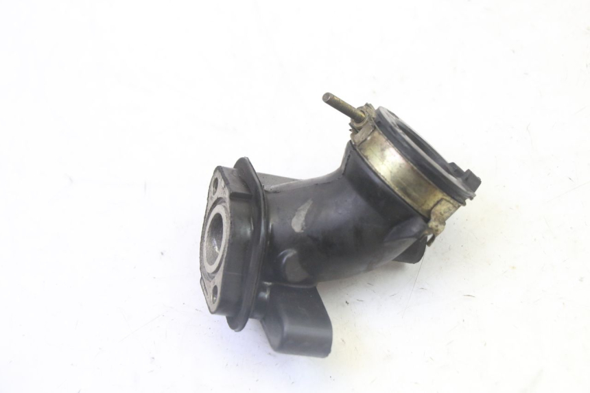 photo de INTAKE PIPE SYM CROX 4T 50 (2016 - 2023) - Zoom on usage condition