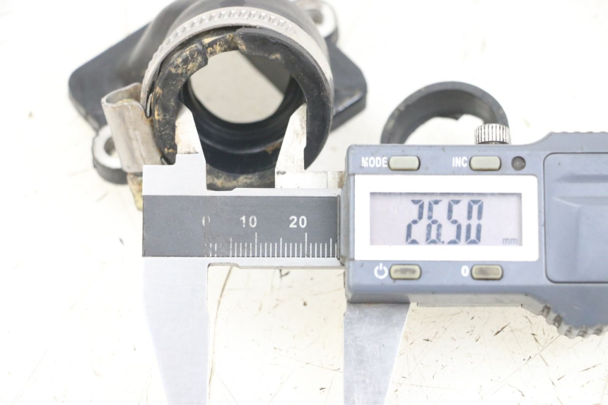 photo de INTAKE PIPE GILERA DNA 50 (2000 - 2007) - Zoom on usage condition