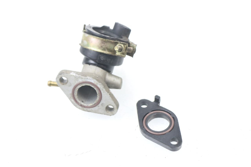 photo de INTAKE MANIFOLD TNT MOTOR FASTINO 4T 50 (2013 - 2019) - Zoom on usage condition