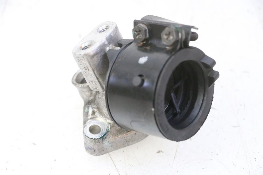 photo de INTAKE MANIFOLD HONDA FES S-WING SWING ABS 125 (2007 - 2015) - Zoom on usage condition