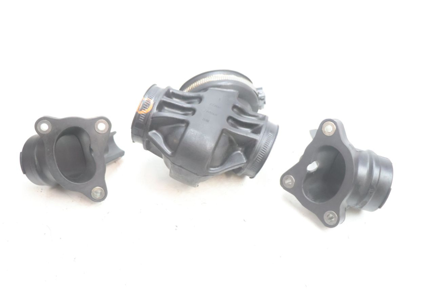 photo de INTAKE MANIFOLD GILERA GP 800 (2007 - 2013) - Component zoom