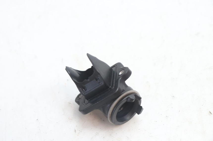 photo de INTAKE PIPE PEUGEOT KISBEE 2T 50 (2018 - 2022) - Technical close-up