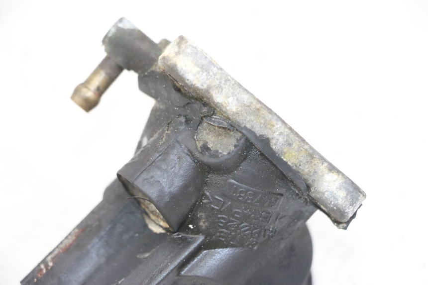 photo de INTAKE PIPE PIAGGIO MP3 LT 300 (2010 - 2016) - Fixing points details