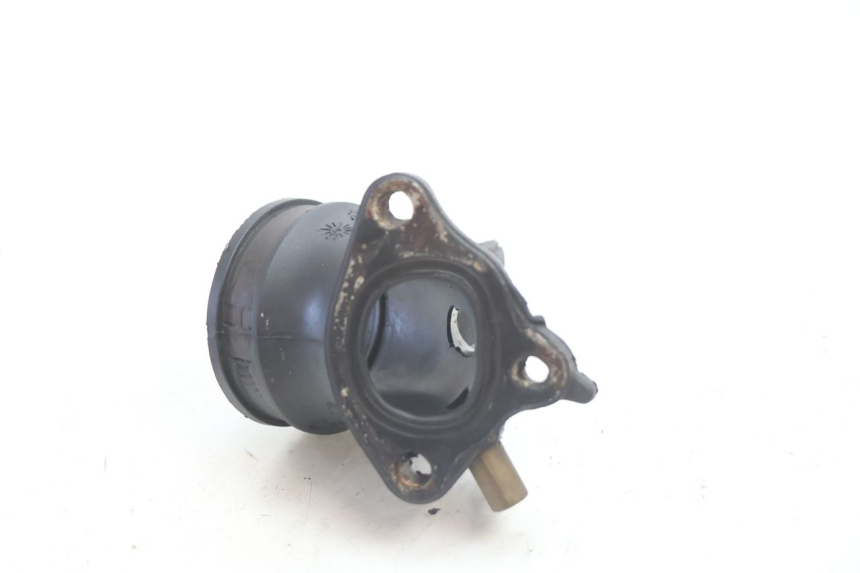 photo de INTAKE PIPE PIAGGIO MP3 LT 300 (2010 - 2016) - Technical close-up