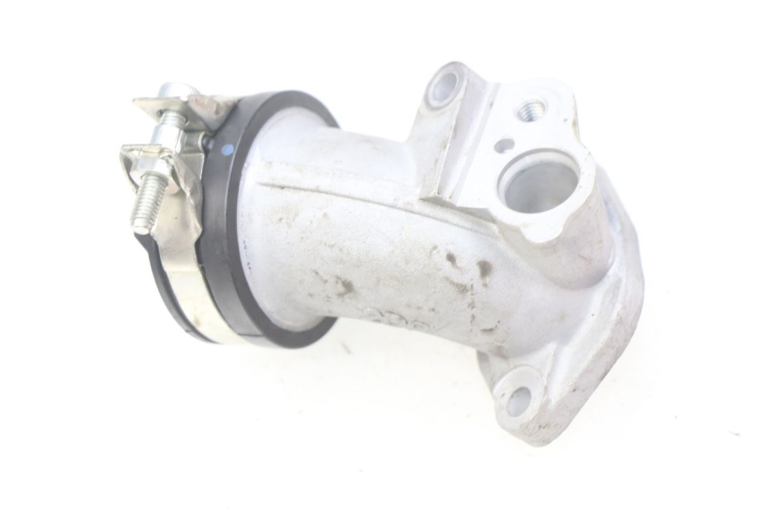 photo de INTAKE MANIFOLD YAMAHA N-MAX NMAX 125 (2017 - 2020) - Zoom on usage condition